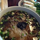 Yummie Pho photo by Waldo S.