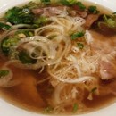 Pho Hoa Noodle Soup photo by Shigeru T.