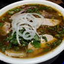 Saigon Noodle photo by Sharon Zhang