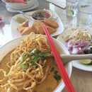 Sri Siam Cafe photo by Jessica Lokumkiattikul