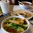 Pho Asian Grill photo by Tracy Sanchez