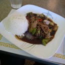Dang Dee Thai Cuisine photo by Malia Sachiko