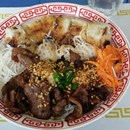Mai's Vietnamese Restaurant photo by Mary Xu