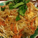 Pho Lucky Noodle House photo by Eve Paradox