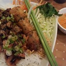 Viet Chopsticks photo by Marisa Arbuaratna