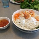 Pho Quyen 2 Noodle House photo by Gordon Garb